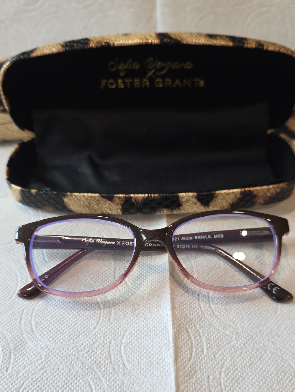 Foster Grant Gradient Mulberry To Pink Frame Women's Reading Glasses +1.25...